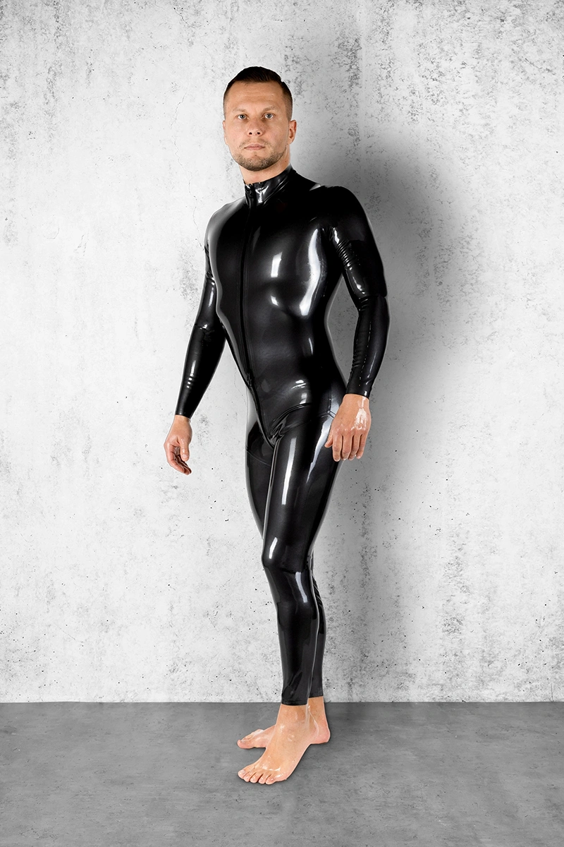 OBSIDIAN handmade latex catsuit by FOCH | photo nr 3