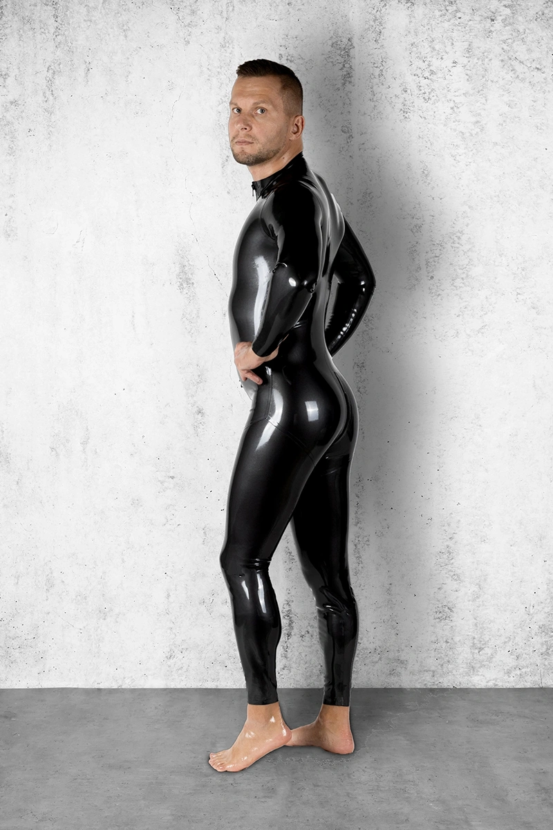 OBSIDIAN handmade latex catsuit by FOCH | photo nr 4